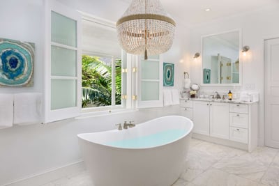 Luxury Villa Photo #34
