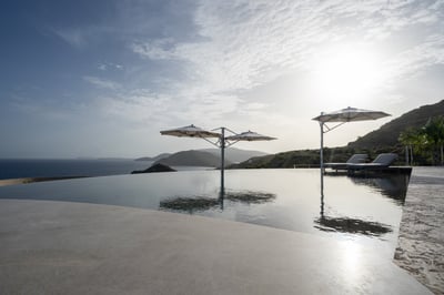 Luxury Villa Photo #11