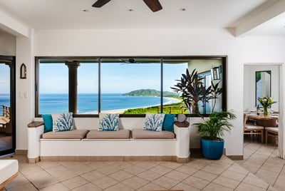 Luxury Villa Photo #11