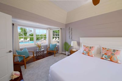 Luxury Villa Photo #16