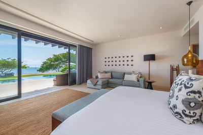 Luxury Villa Photo #47