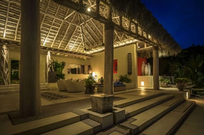 Luxury Villa Photo #21