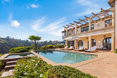 Luxury Villa Photo #5