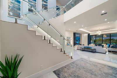 Luxury Villa Photo #18