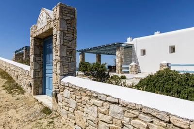 Luxury Villa Photo #16