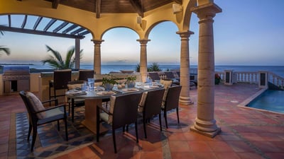 Luxury Villa Photo #10