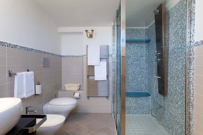 Luxury Villa Photo #21