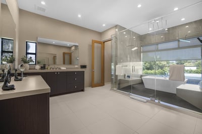 Luxury Villa Photo #49