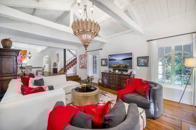 Luxury Villa Photo #22