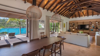Luxury Villa Photo #36