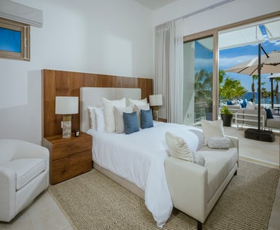 Luxury Villa Photo #30