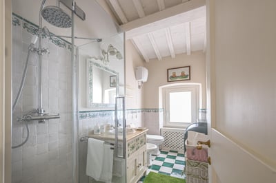 Luxury Villa Photo #24