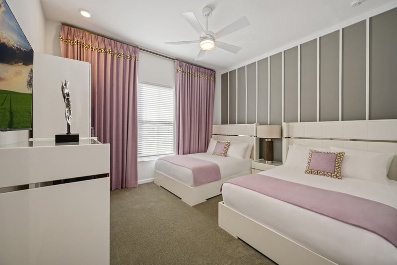 Strike N Spare at Villatel Village Solterra