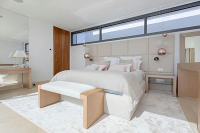 Luxury Villa Photo #42
