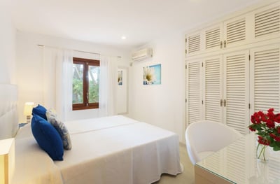 Luxury Villa Photo #18