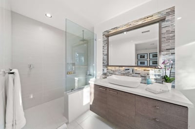 Luxury Villa Photo #31