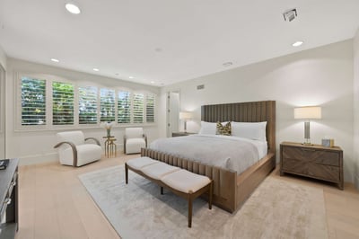 Luxury Villa Photo #30