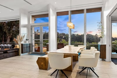 Luxury Villa Photo #11
