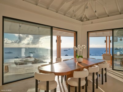 Luxury Villa Photo #23