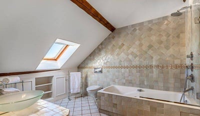 Luxury Villa Photo #11