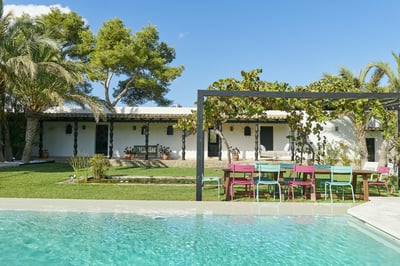 Luxury Villa Photo #3