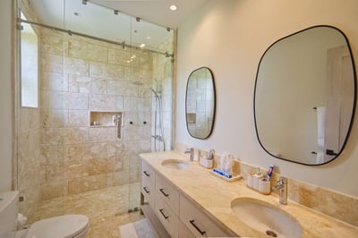 Luxury Villa Photo #31