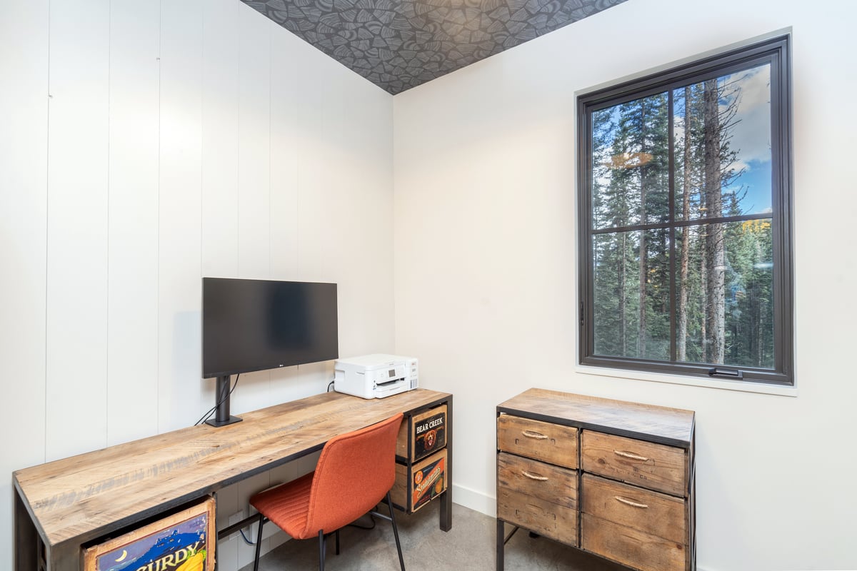 Mountain Modern Rustic