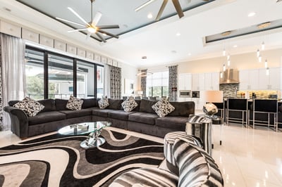 Luxury Villa Photo #19