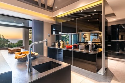 Luxury Villa Photo #31
