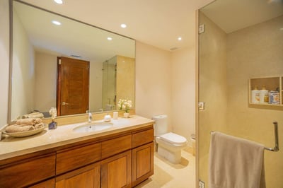 Luxury Villa Photo #27