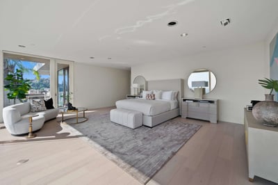 Luxury Villa Photo #29
