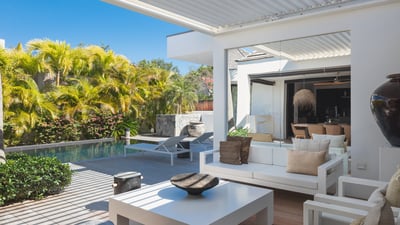 Luxury Villa Photo #9