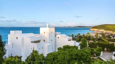Luxury Villa Photo #2