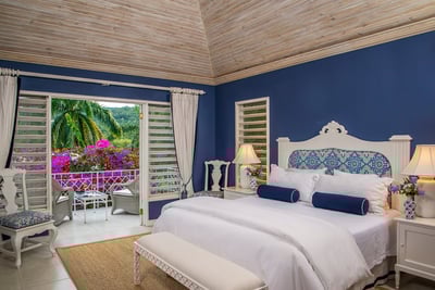Luxury Villa Photo #18