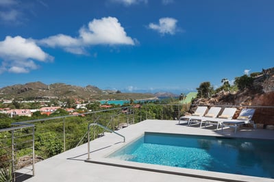 Luxury Villa Photo #2