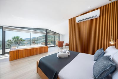 Luxury Villa Photo #32