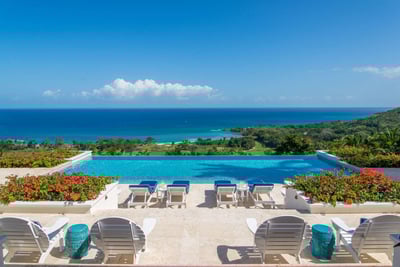 Luxury Villa Photo #2