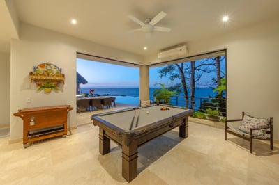 Luxury Villa Photo #58