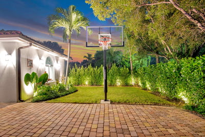 Luxury Villa Photo #13