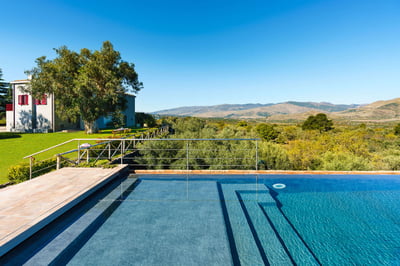 Luxury Villa Photo #8