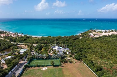 Luxury Villa Photo #4