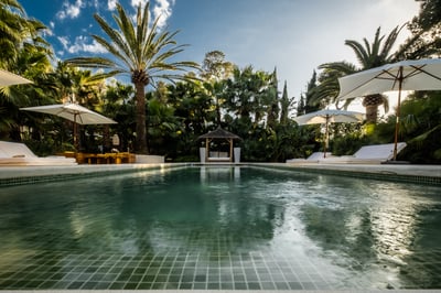Luxury Villa Photo #4