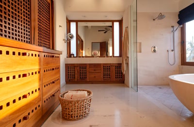Luxury Villa Photo #32