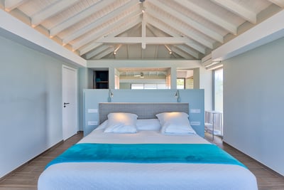 Luxury Villa Photo #35