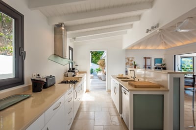 Luxury Villa Photo #15