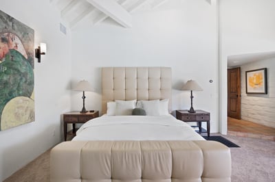 Luxury Villa Photo #45