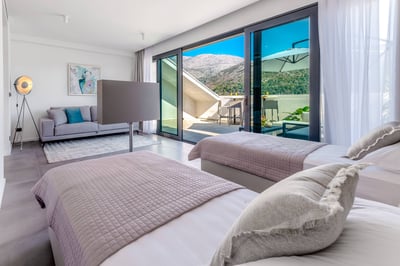 Luxury Villa Photo #55