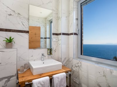 Luxury Villa Photo #50