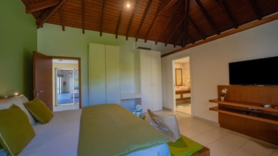 Luxury Villa Photo #44
