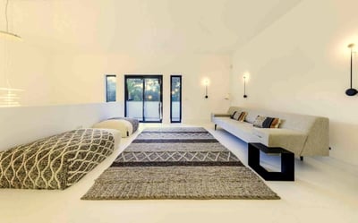 Luxury Villa Photo #11